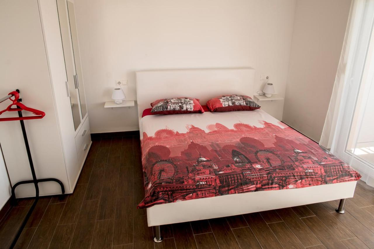 Apartment Alja, Sara I Nevio Jacuzzi ดูกีรัท ภายนอก รูปภาพ